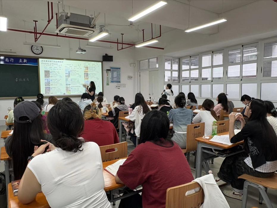 Interaction with Students (3).jpg